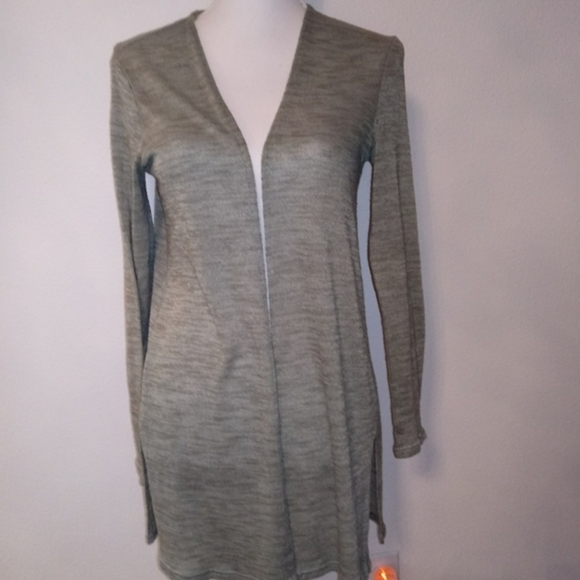 Cardigan - Picture 1 of 5